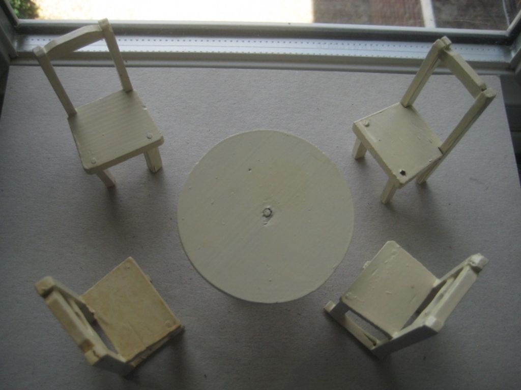 Vintage Dolls House Wooden Table and Four Chairs - 2