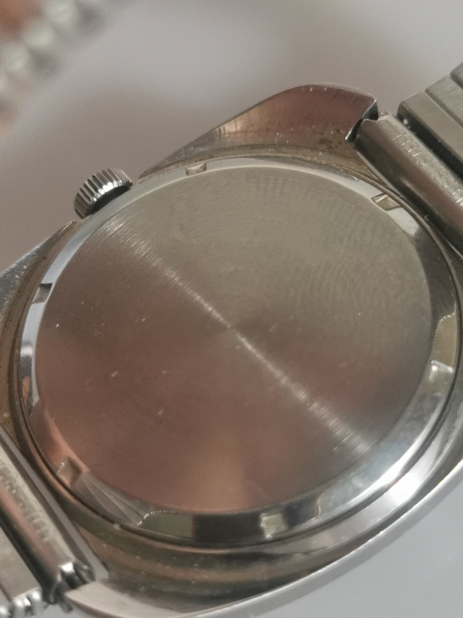 Vintage Rotary "Swiss" Mechanical Watch - 1970s Space-Age Style - 4