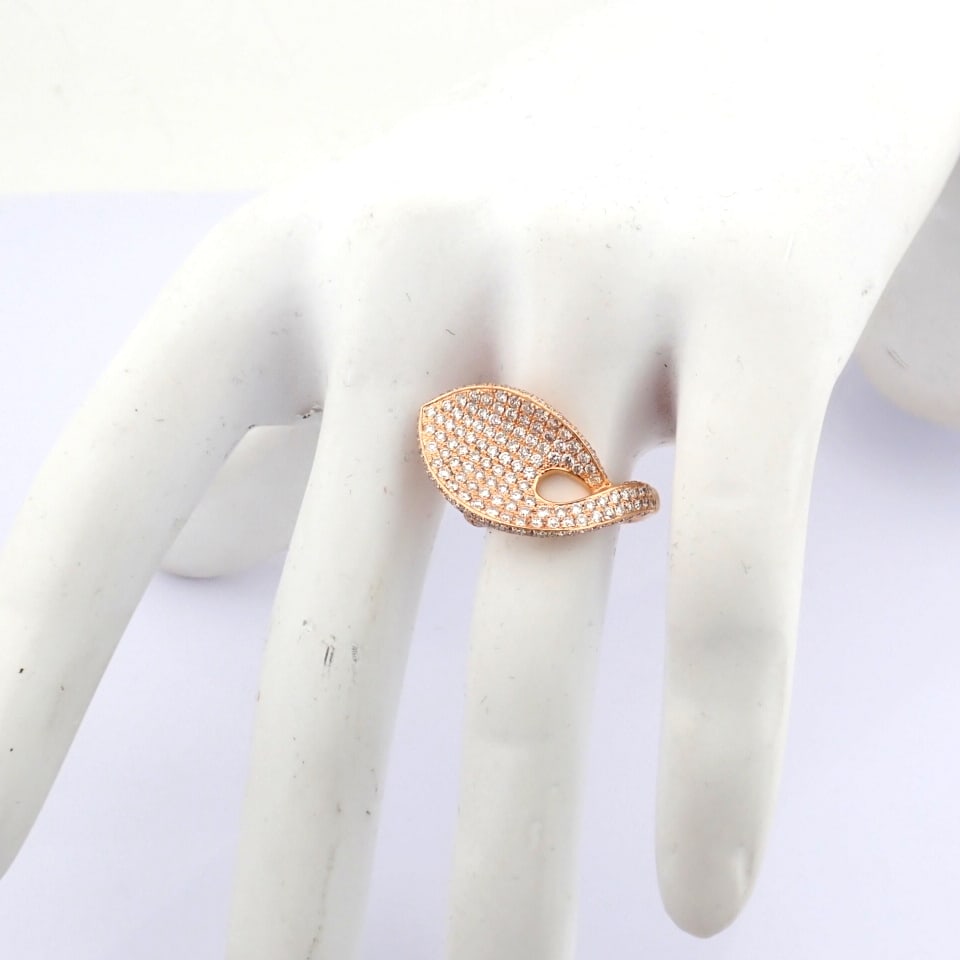Natural Diamond 18K Rose/Pink Gold Ring - 10