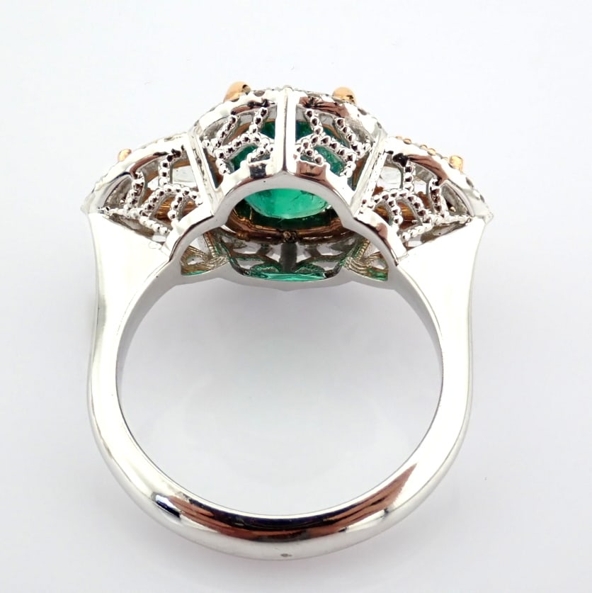 Natural Diamond 18K White Gold Ring - 12