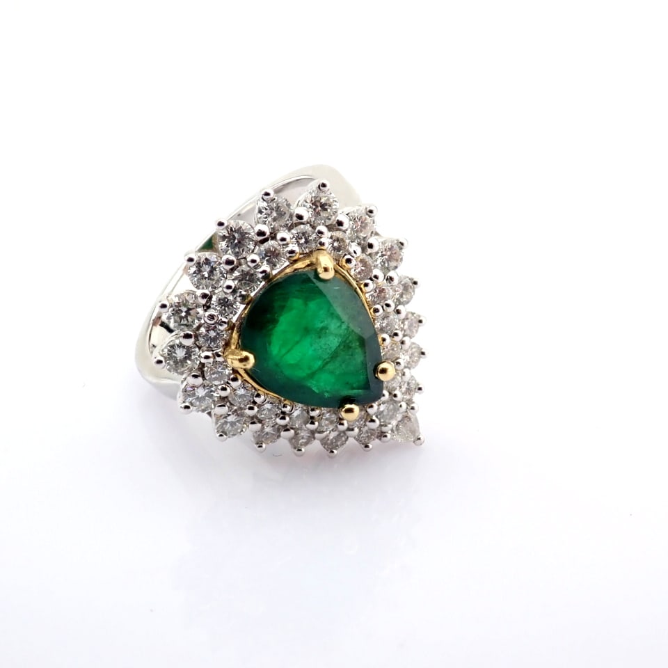 Natural Diamond 18K White Gold Ring - 3