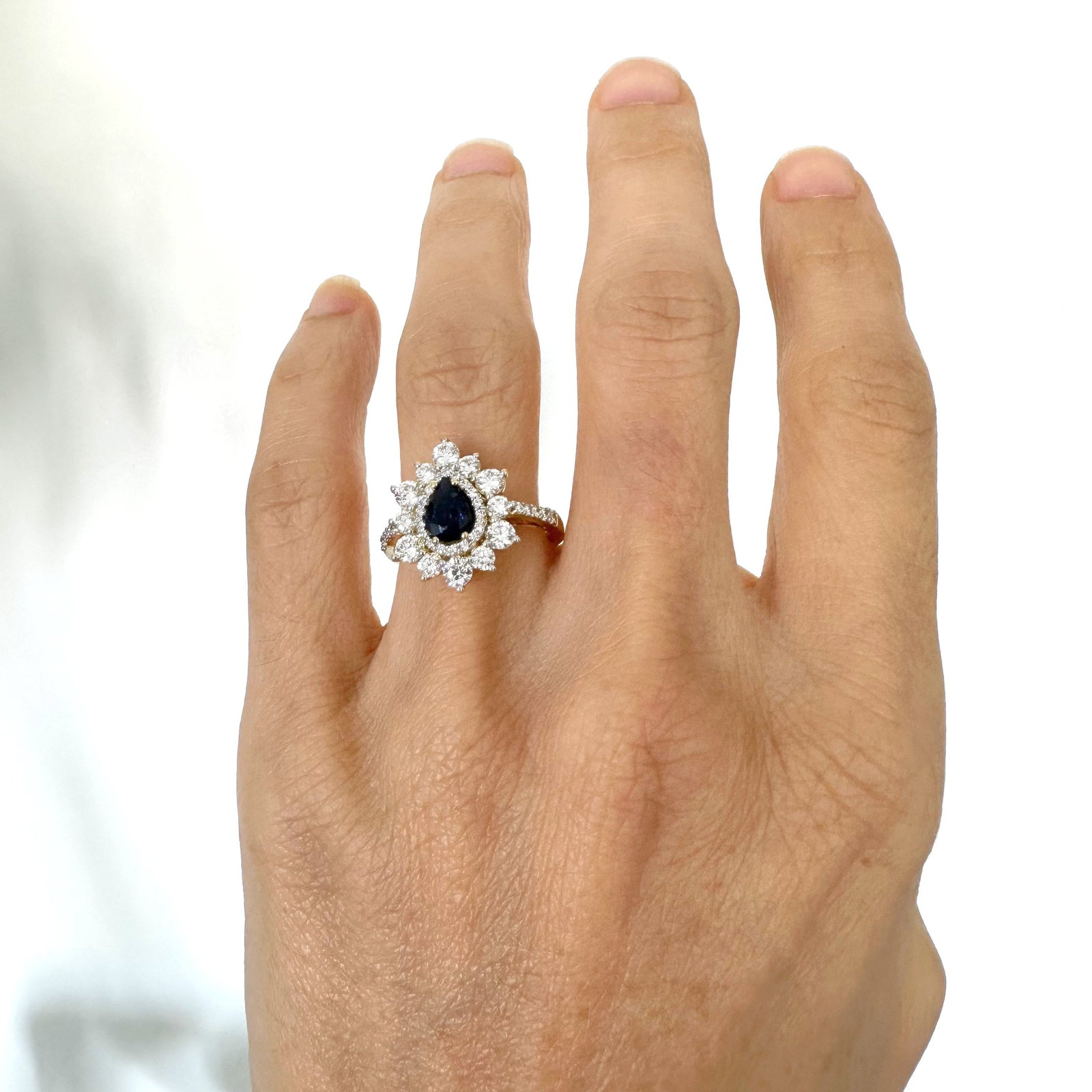 Natural Diamond 18K Yellow Gold Ring - 4
