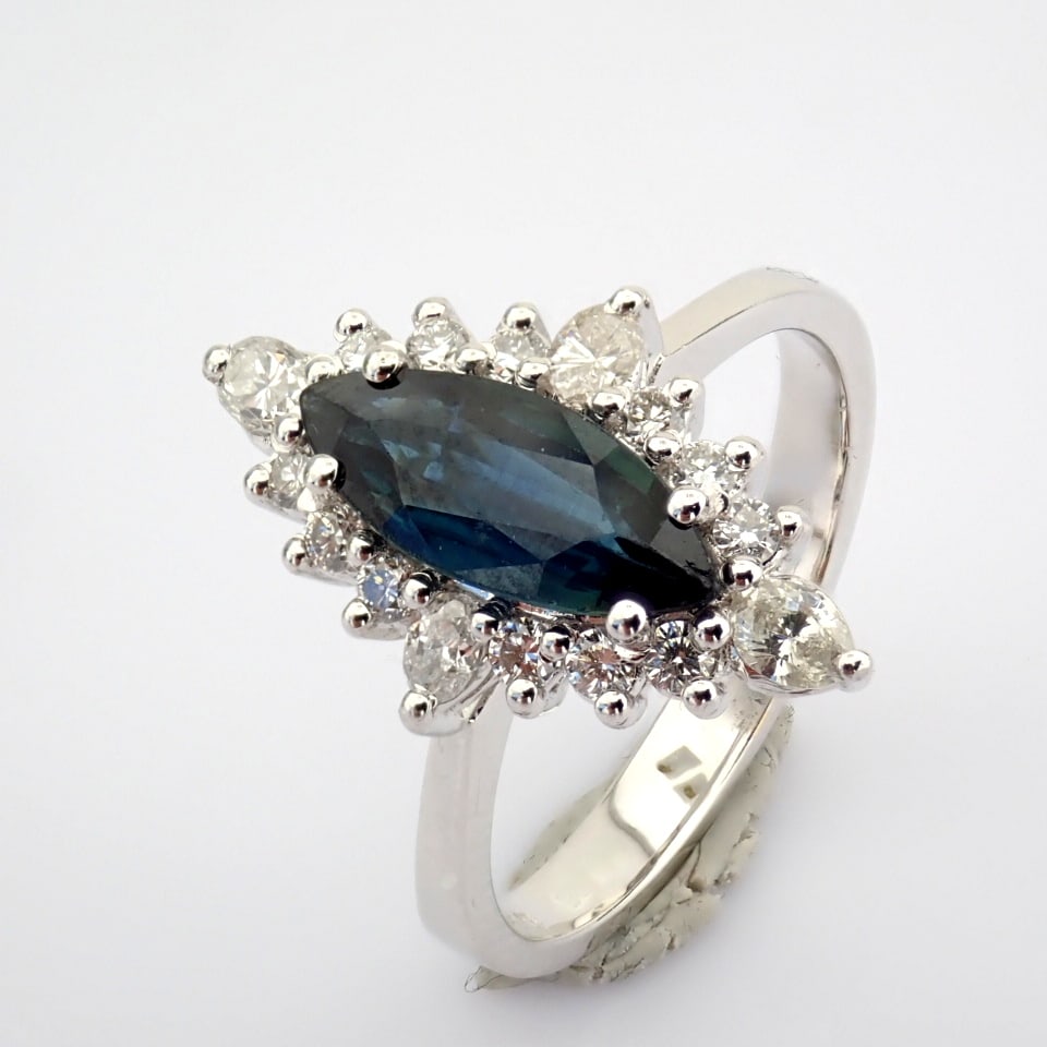 Natural Diamond 18K White Gold Ring - 10