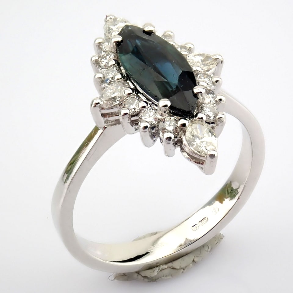 Natural Diamond 18K White Gold Ring - 8