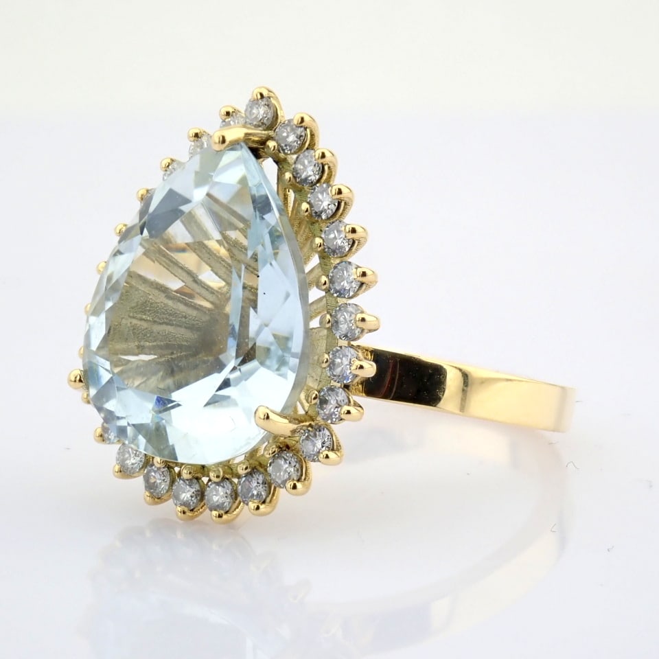 Natural Diamond 18K Yellow Gold Ring - 10