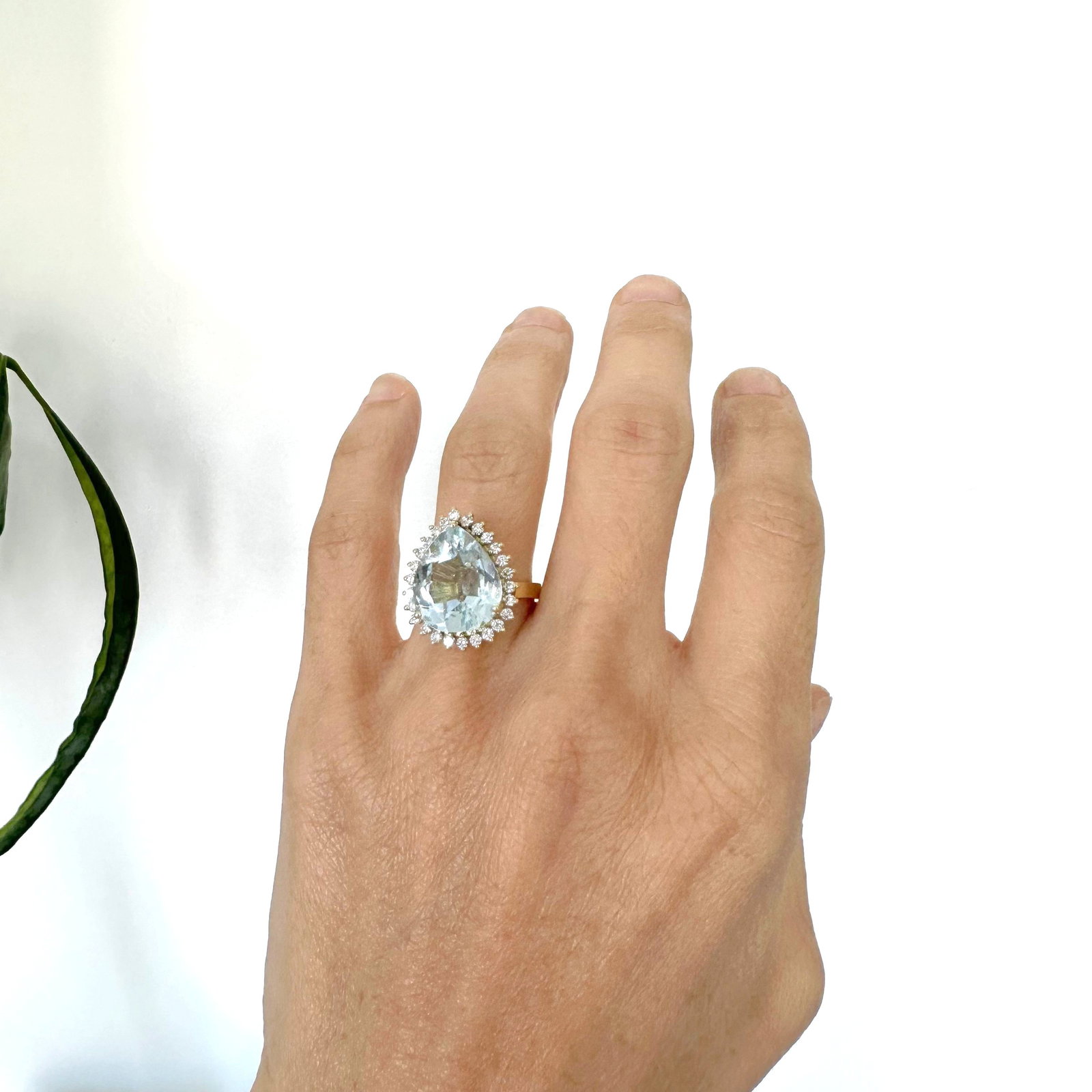 Natural Diamond 18K Yellow Gold Ring - 5