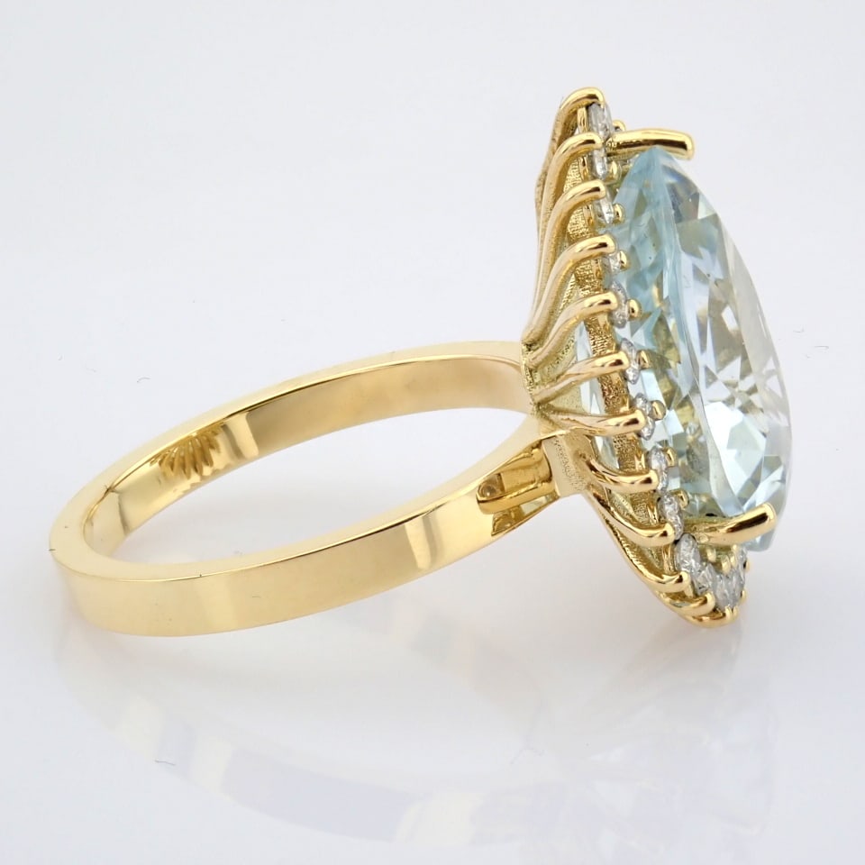 Natural Diamond 18K Yellow Gold Ring - 8