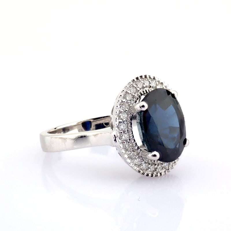 Natural Diamond 18K White Gold Ring - 8