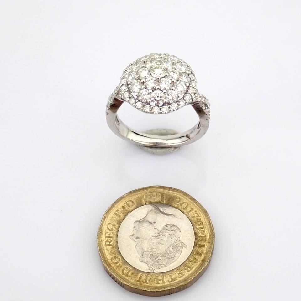 Natural Diamond 18K White Gold Ring - 7