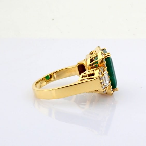Natural Diamond 18K Yellow Gold Ring - 2