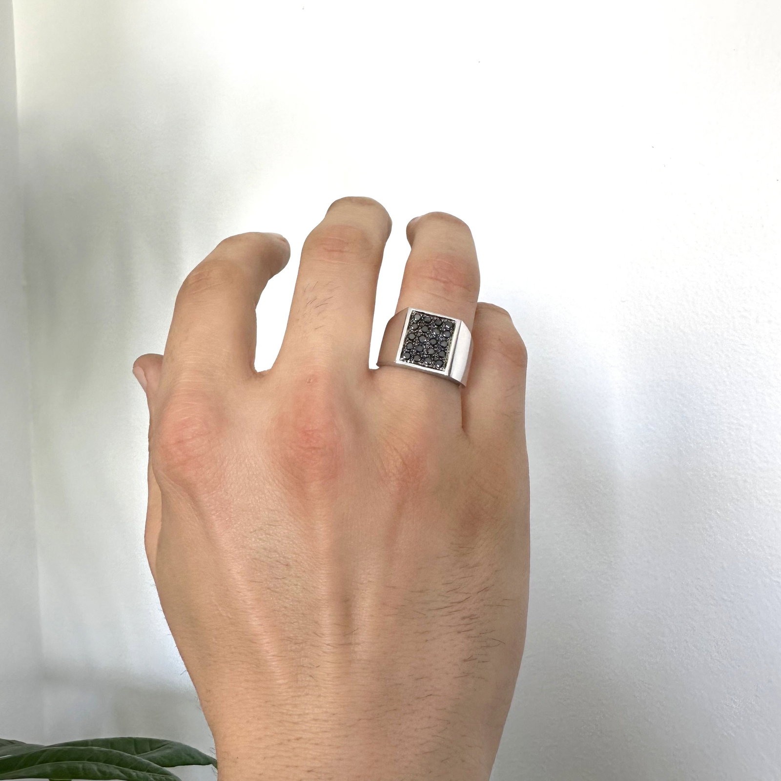Natural Diamond 18K White Gold Ring - 4