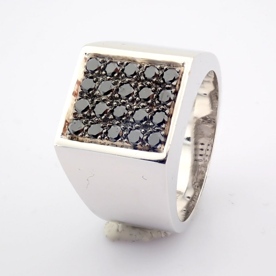 Natural Diamond 18K White Gold Ring - 5
