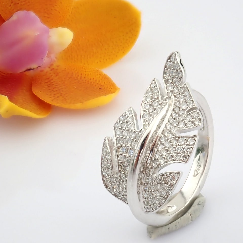 Natural Diamond 18K White Gold Ring - 3