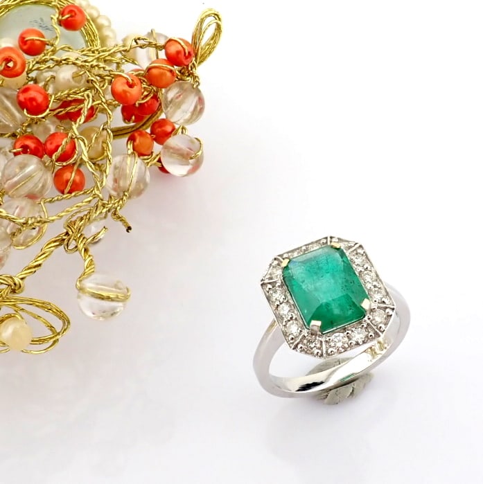 Natural Diamond 18K White Gold Ring - 2