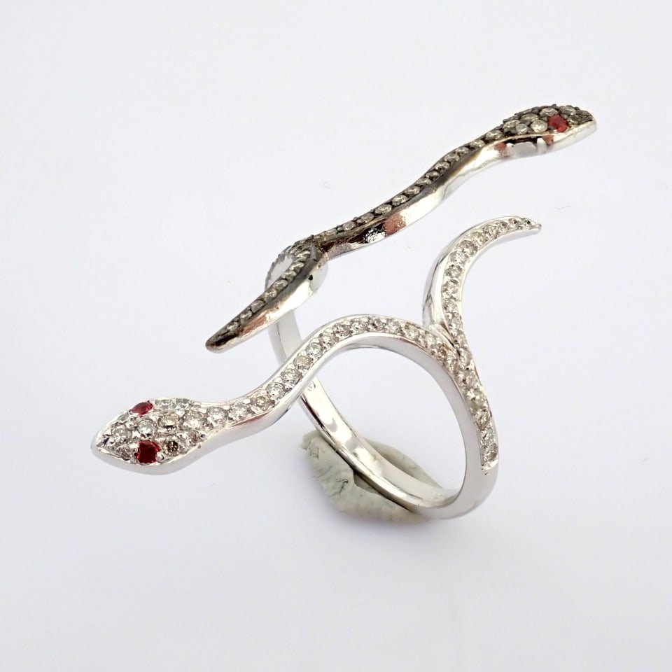 Natural Diamond 18K White Gold Ring - 4
