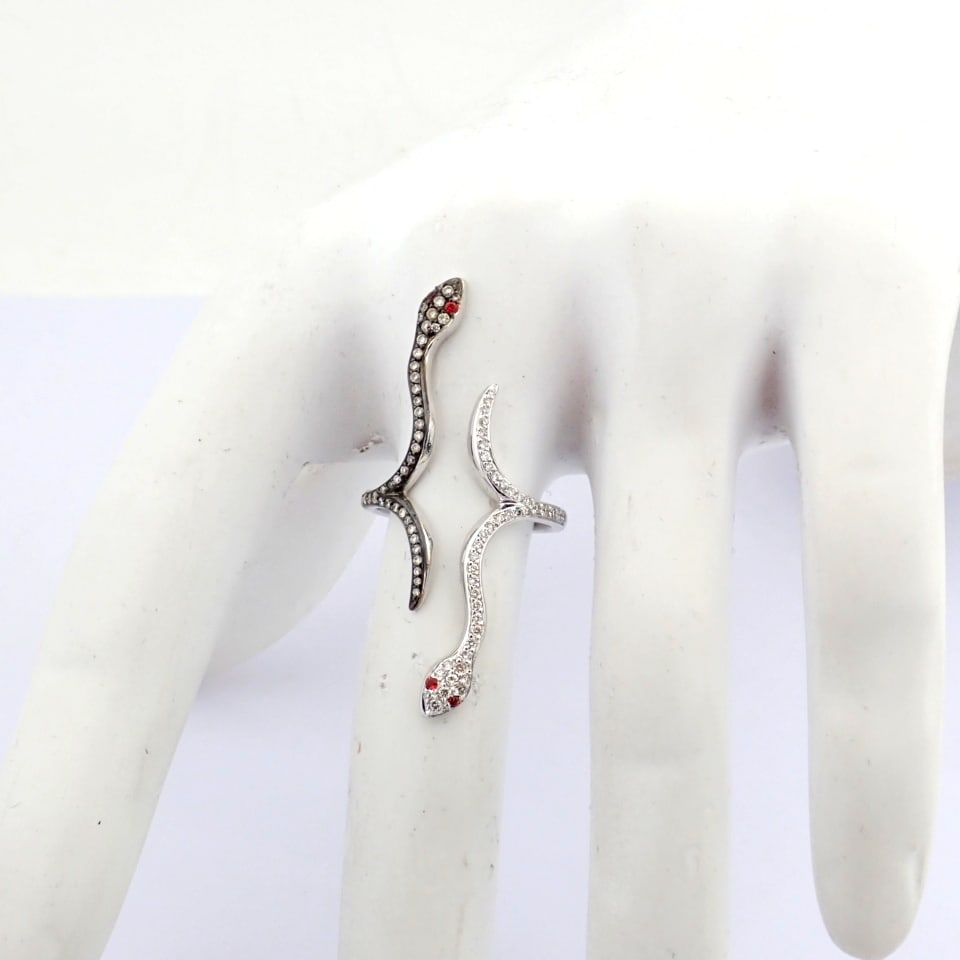 Natural Diamond 18K White Gold Ring - 7