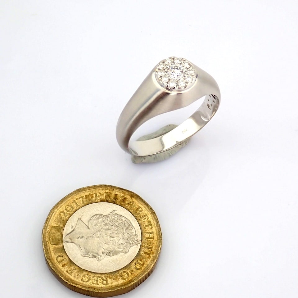 Natural Diamond 18K White Gold Ring - 10