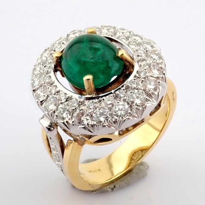 Natural Diamond 18K Yellow Gold Ring: Title: Natural Diamond 18K Yellow Gold Ring Description: 18K Yellow gold cluster ring detailed with vibrant emerald and Brillant diamonds -------------------------------------------------- •