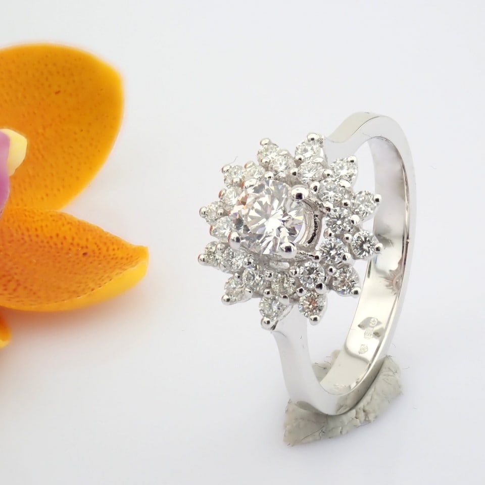Natural Diamond 18K White Gold Ring - 2