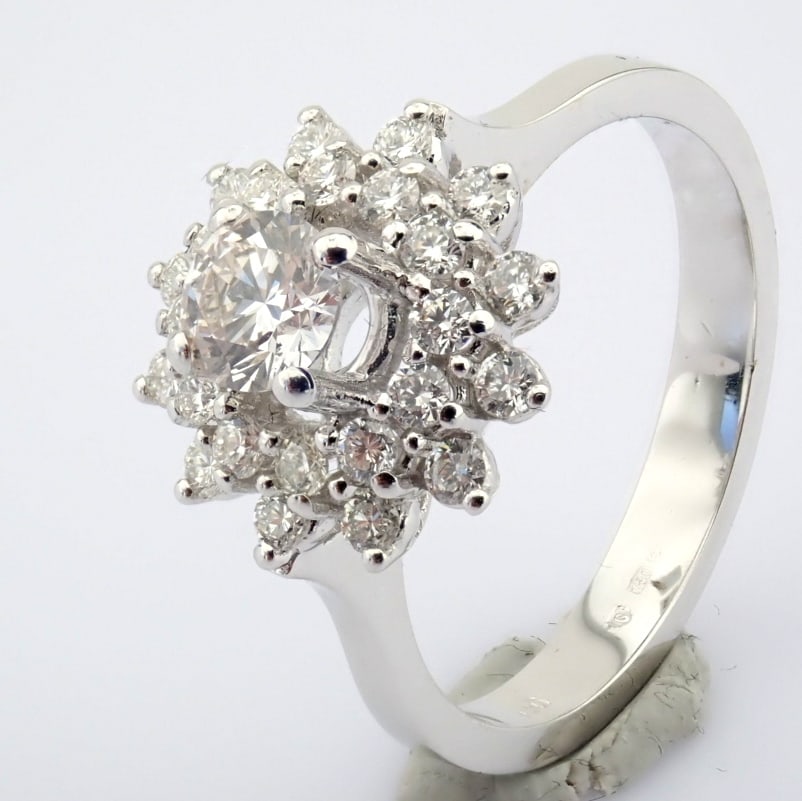 Natural Diamond 18K White Gold Ring - 5