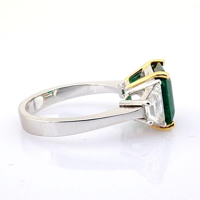 Natural Diamond 18K White Gold Ring - 2