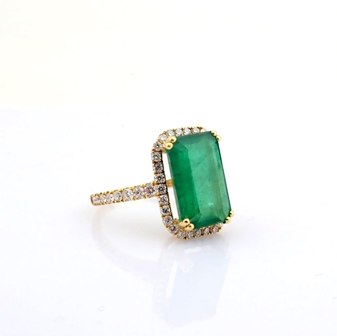 Natural Diamond 18K Yellow Gold Ring - 6