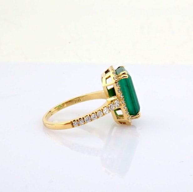 Natural Diamond 18K Yellow Gold Ring - 7
