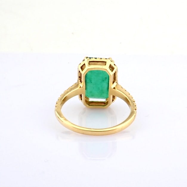 Natural Diamond 18K Yellow Gold Ring - 8