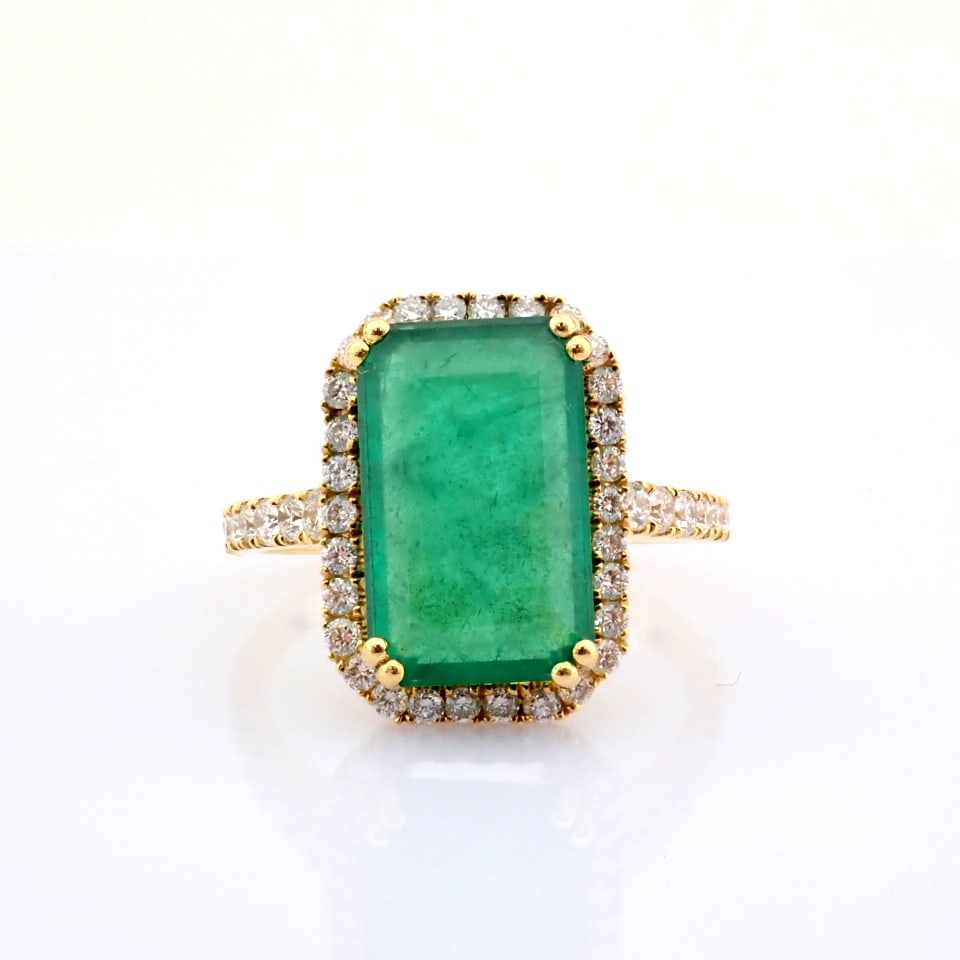 Natural Diamond 18K Yellow Gold Ring - 9