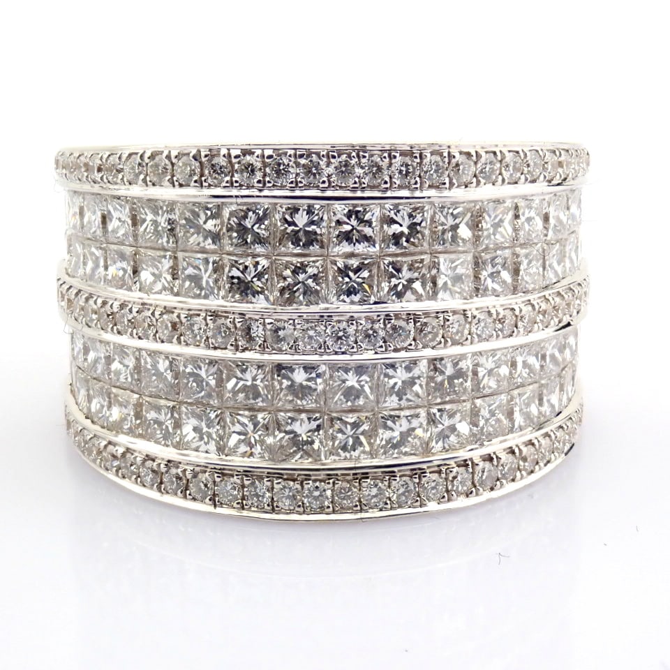 Natural Diamond 18K White Gold Ring - 6