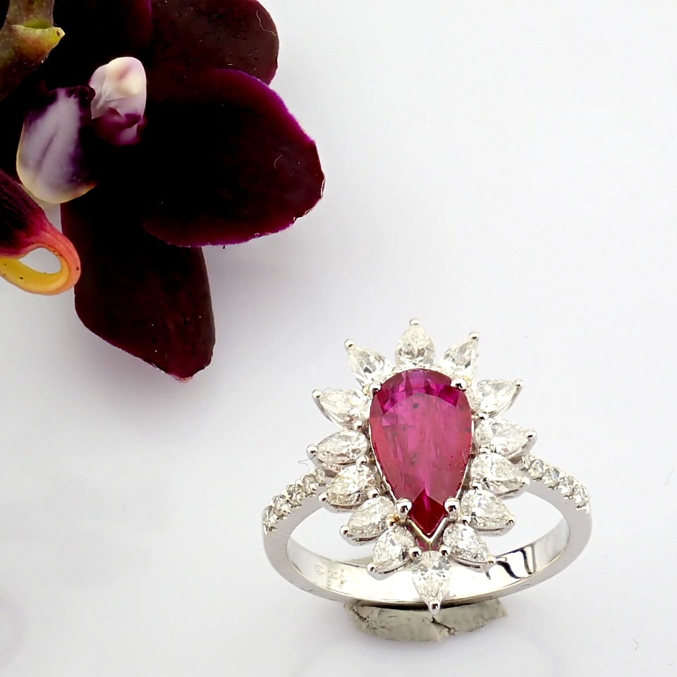Natural Diamond 18K White Gold Ring - 3