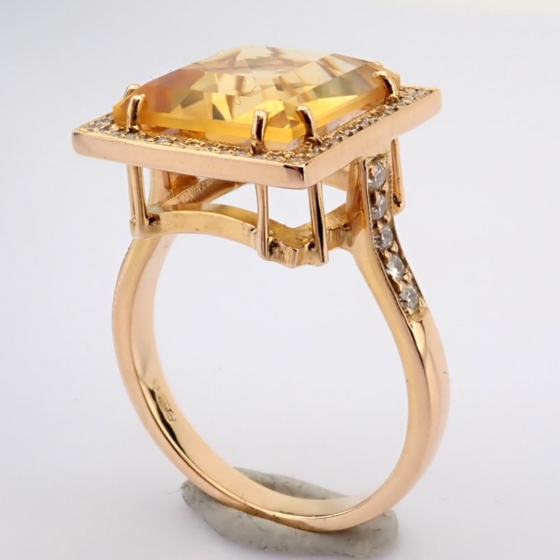 Natural Diamond 18K Rose/Pink Gold Ring - 9