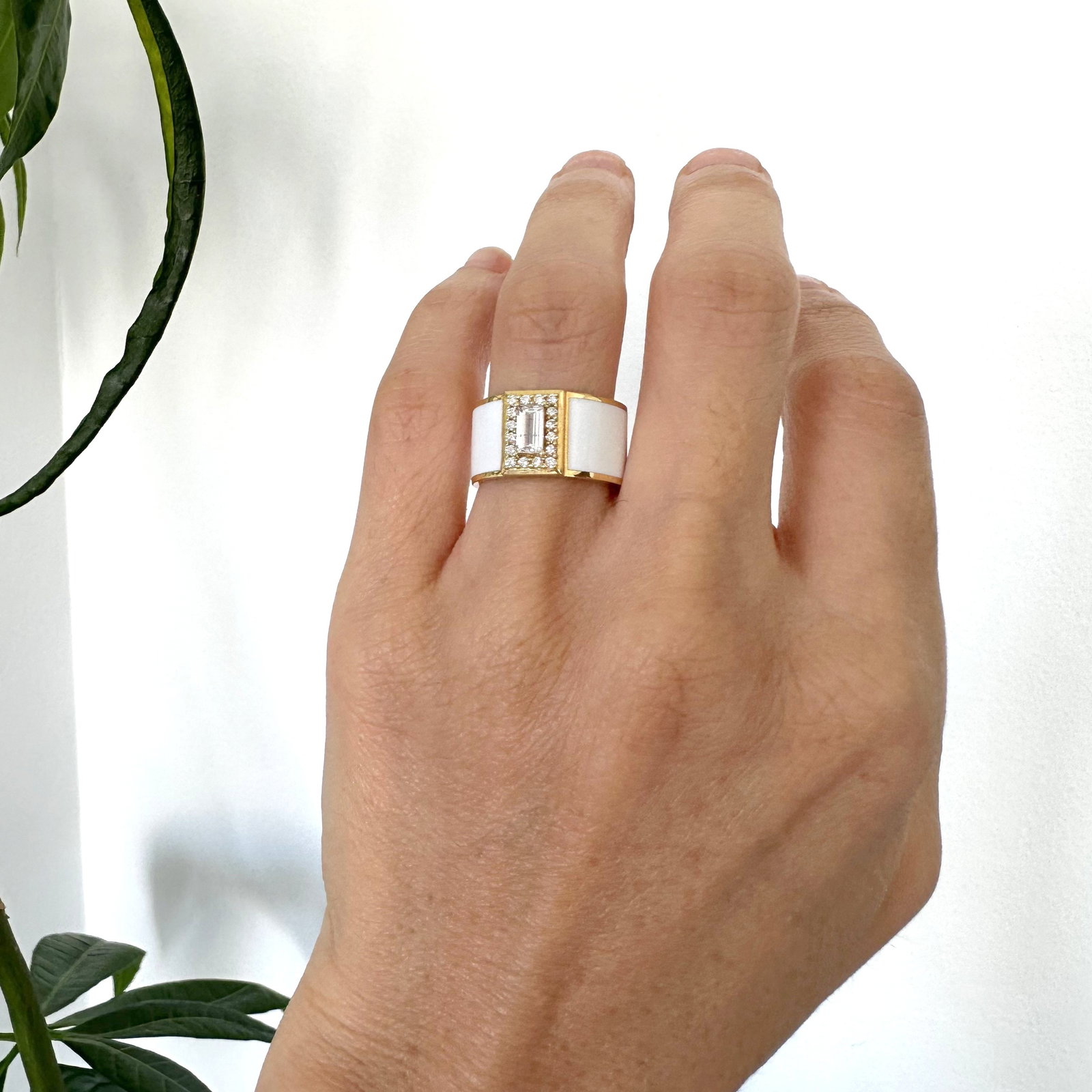 Natural Diamond 18K Yellow Gold Ring - 4