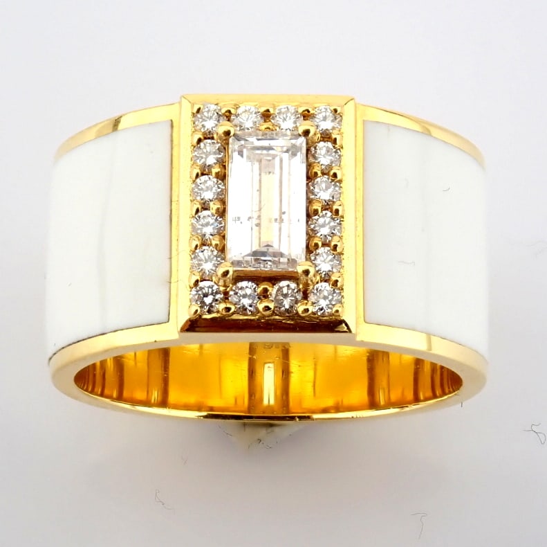 Natural Diamond 18K Yellow Gold Ring - 7