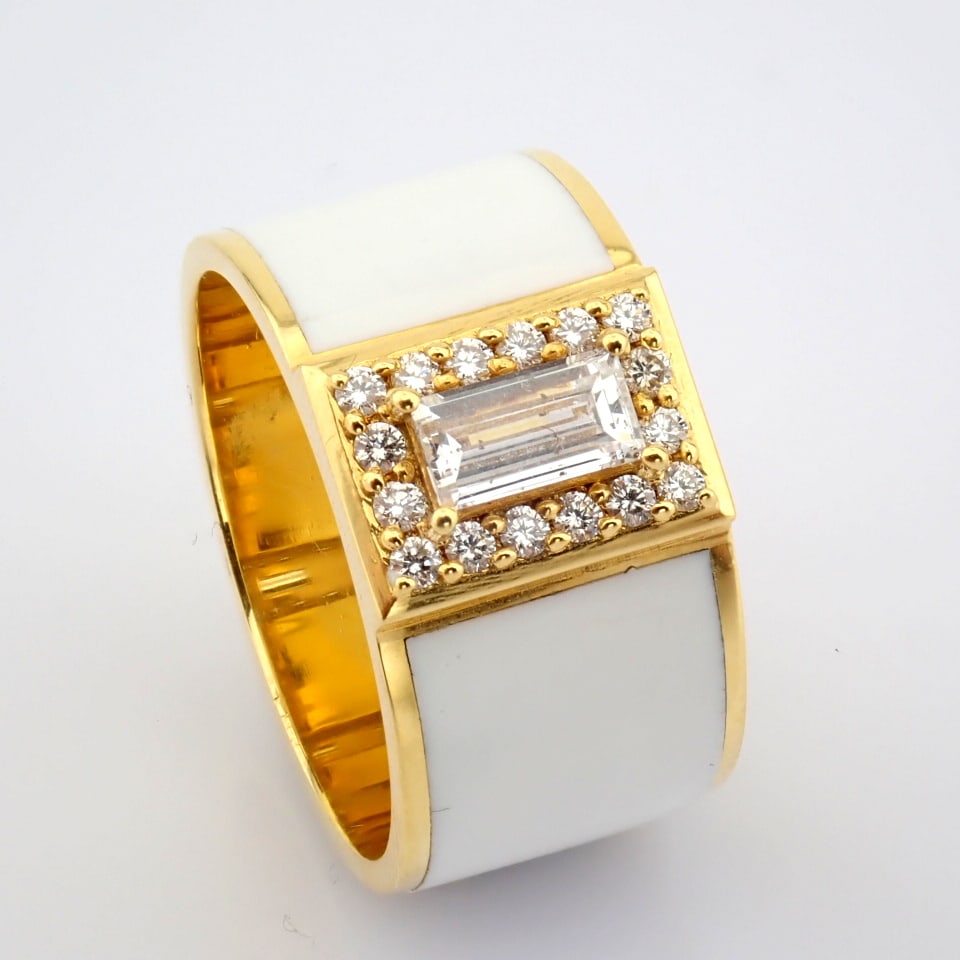 Natural Diamond 18K Yellow Gold Ring - 8