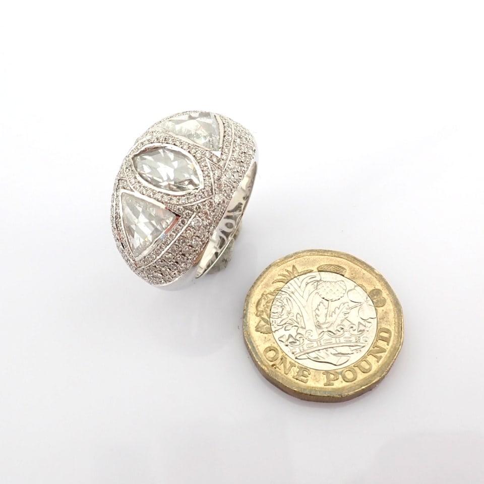 Natural Diamond 18K White Gold Ring - 9