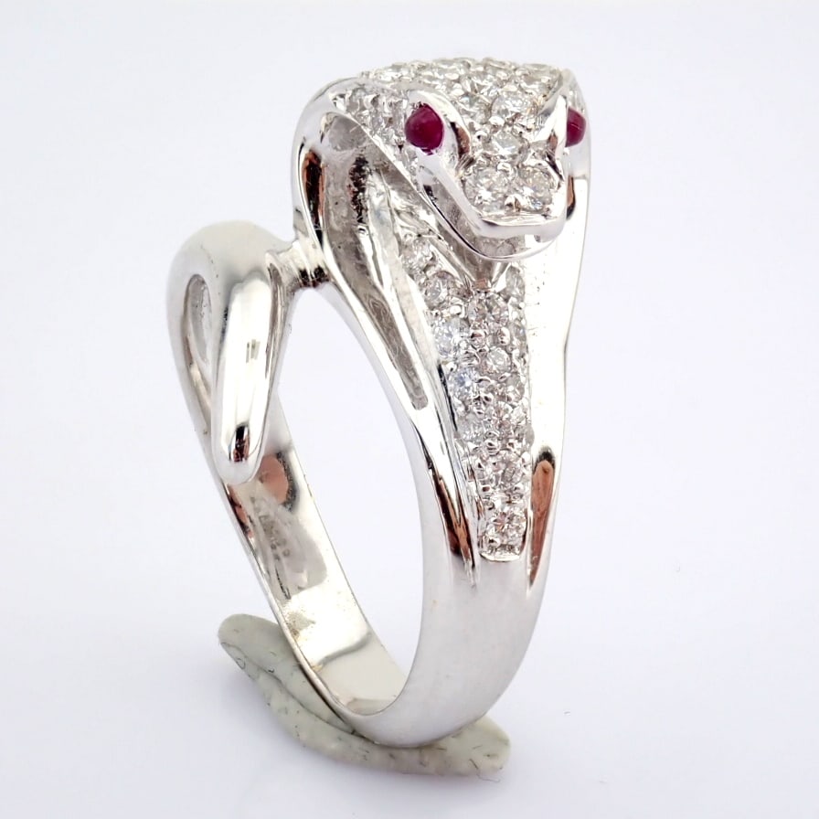 Natural Diamond 18K White Gold Ring - 10