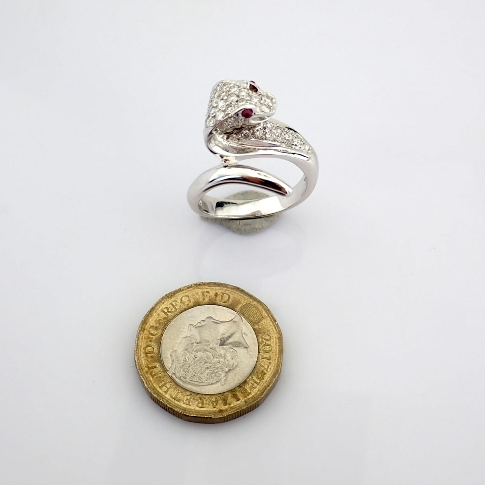 Natural Diamond 18K White Gold Ring - 9