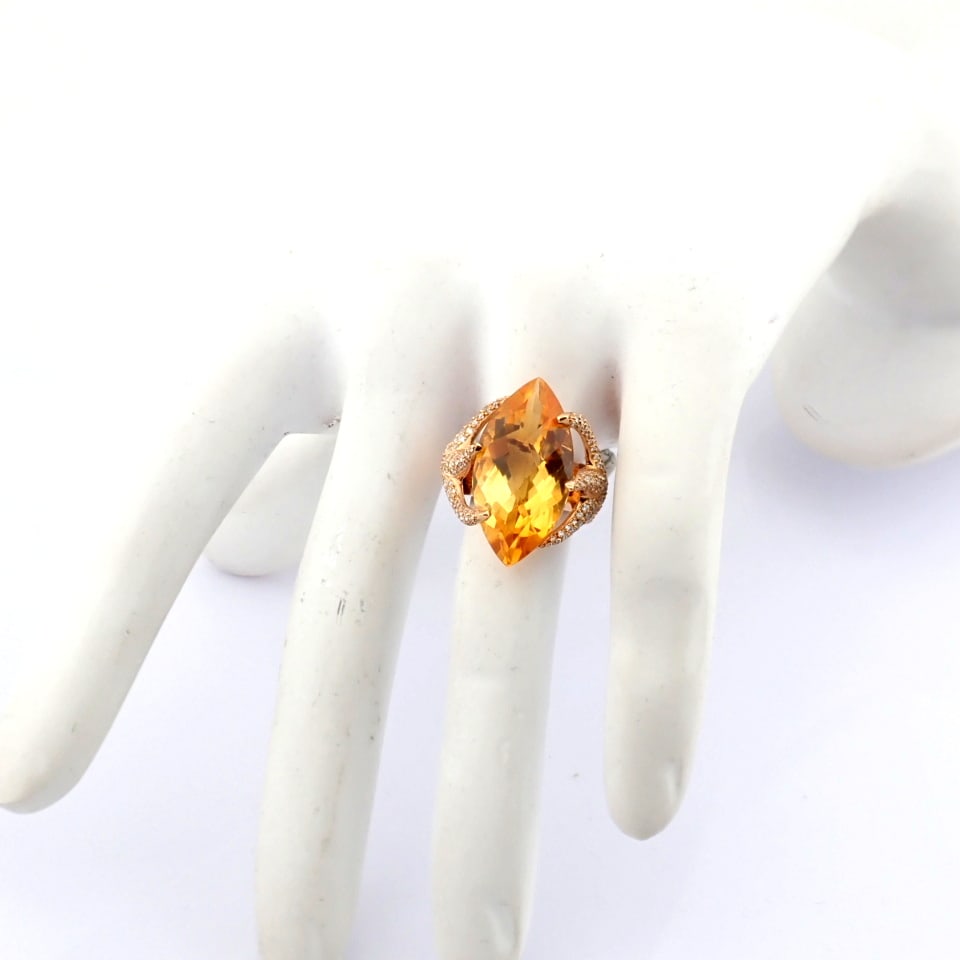 Natural Diamond 18K Rose/Pink Gold Ring - 9