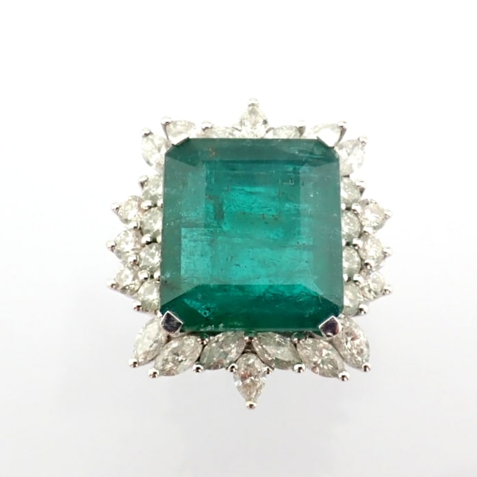 Natural Diamond 18 White Gold Ring - 6