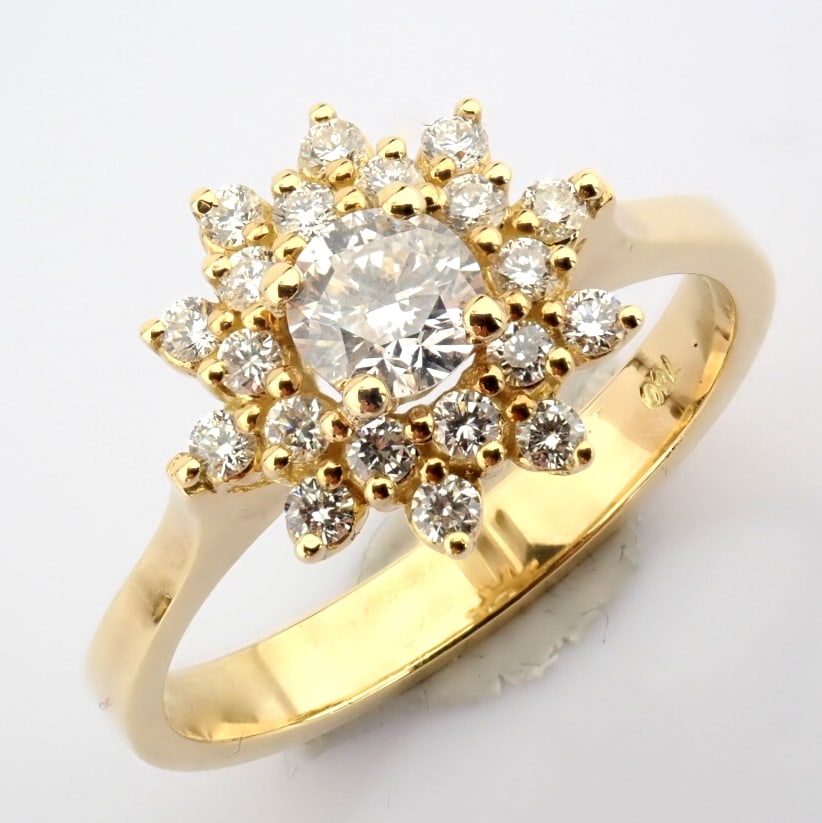 Natural Diamond 18K Yellow Gold Ring: Title: Natural Diamond 18K Yellow Gold Ring Description: 18k yellow gold , Brillant diamond cluster ring -------------------------------------------------- • METALS AND WEIGHTS