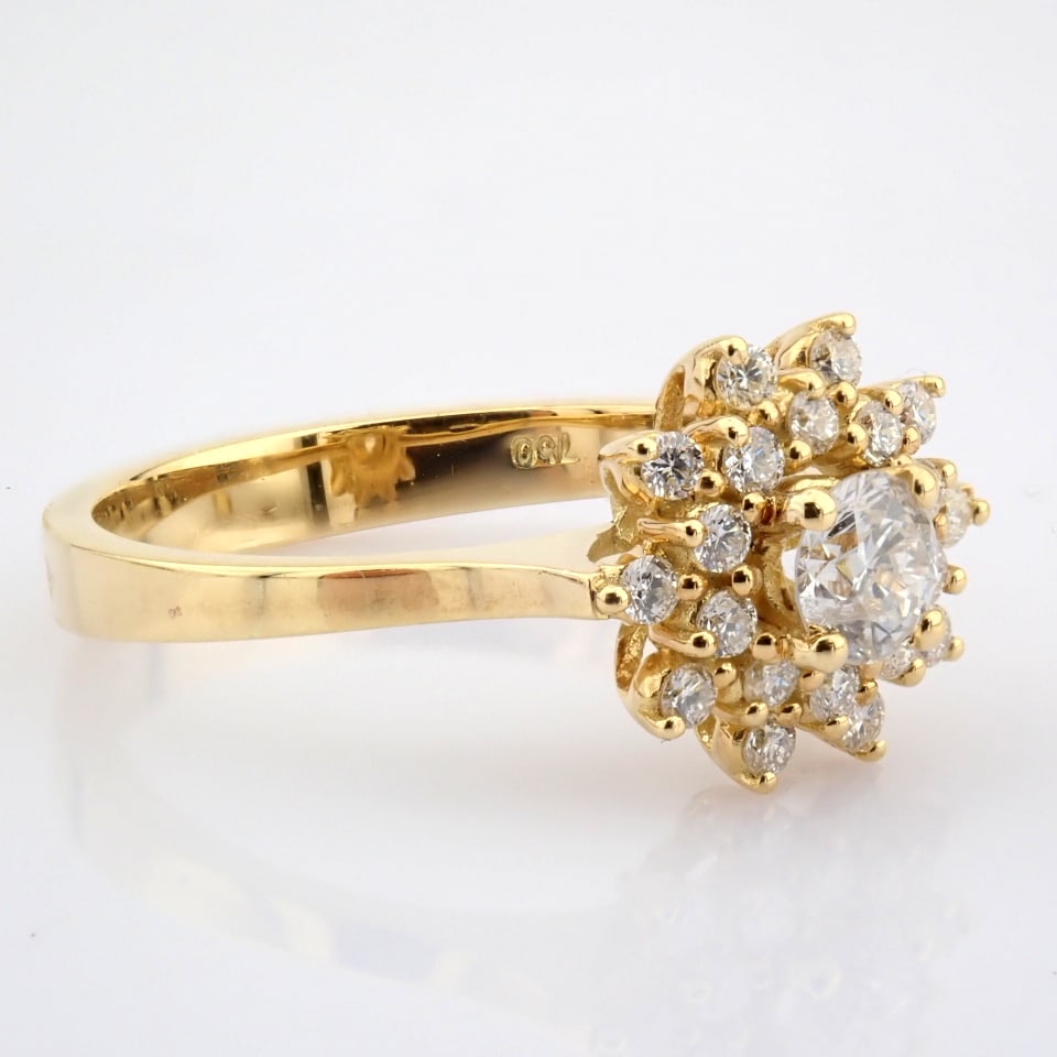 Natural Diamond 18K Yellow Gold Ring - 9