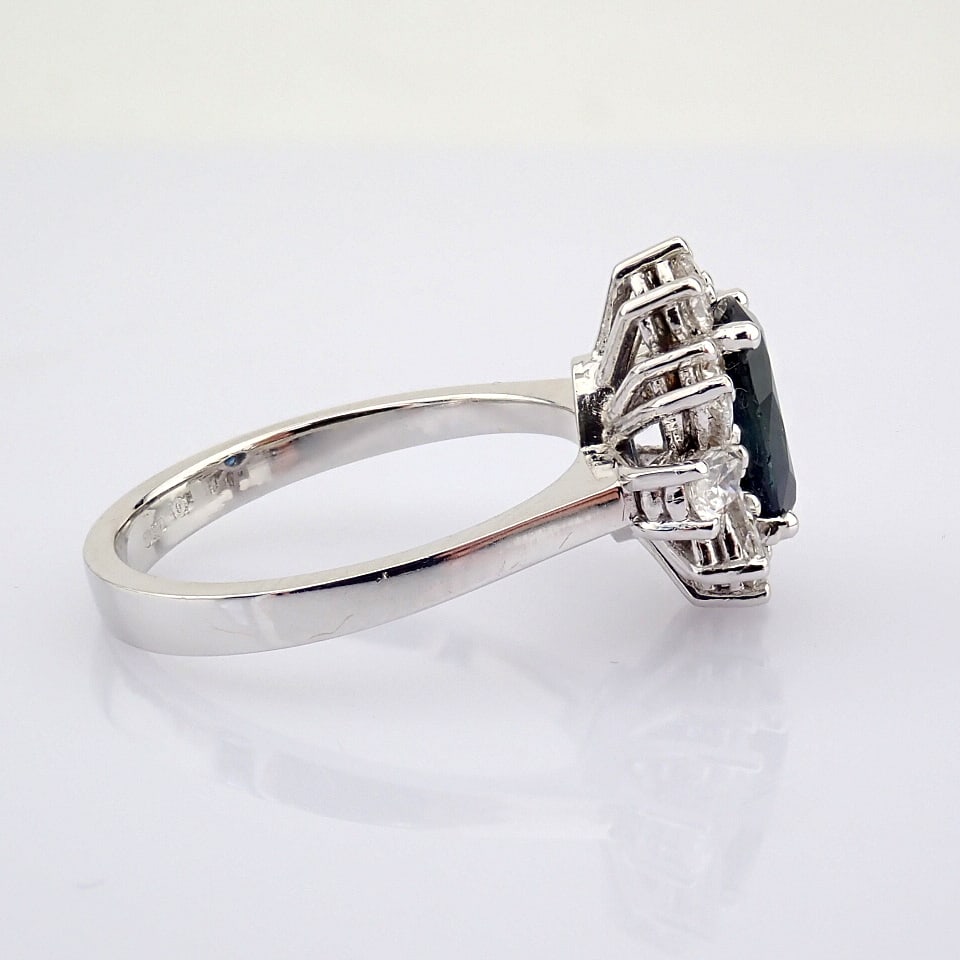 Natural Diamond 18K White Gold Ring - 7