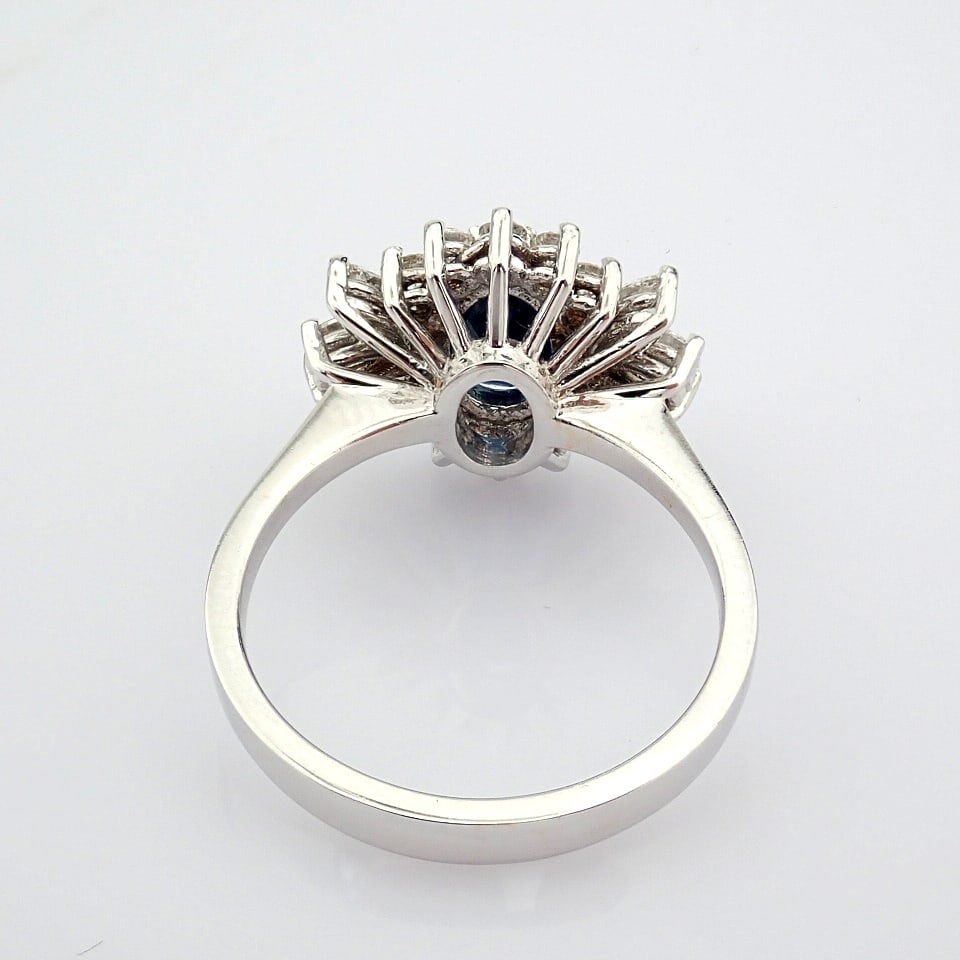 Natural Diamond 18K White Gold Ring - 8
