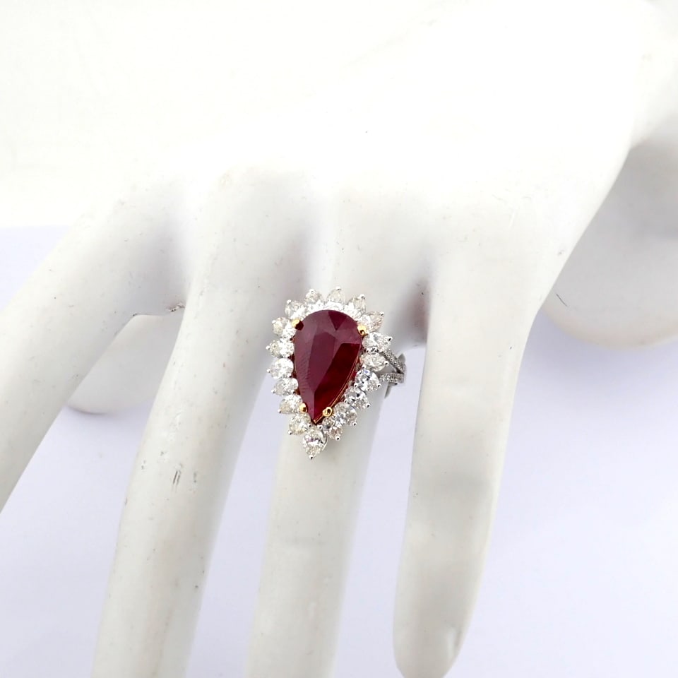 Natural Diamond 18K White Gold Ring - 3