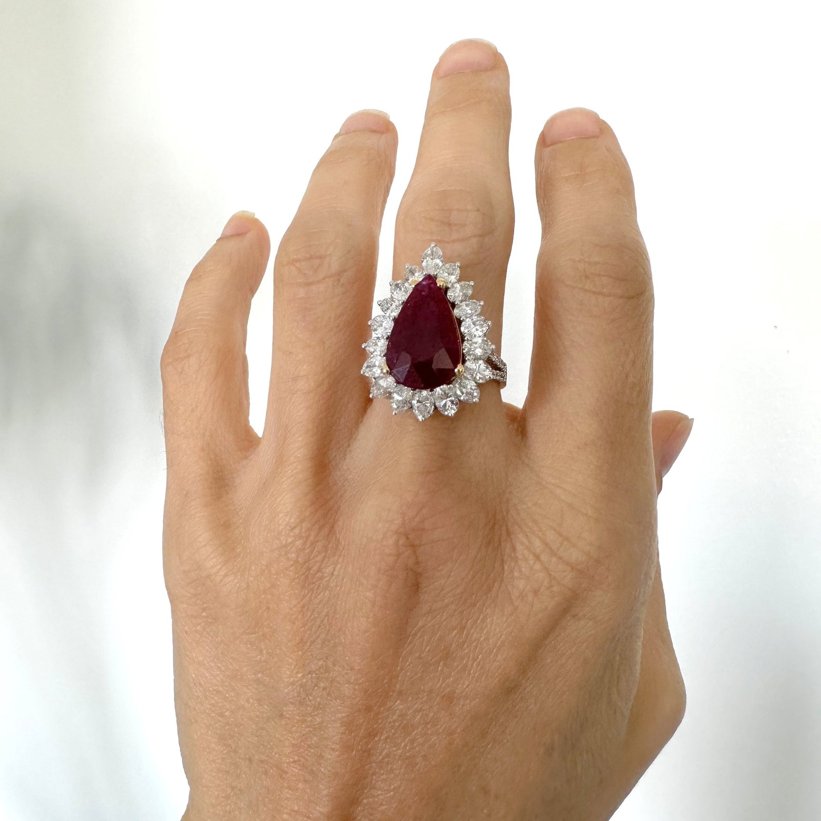 Natural Diamond 18K White Gold Ring - 6