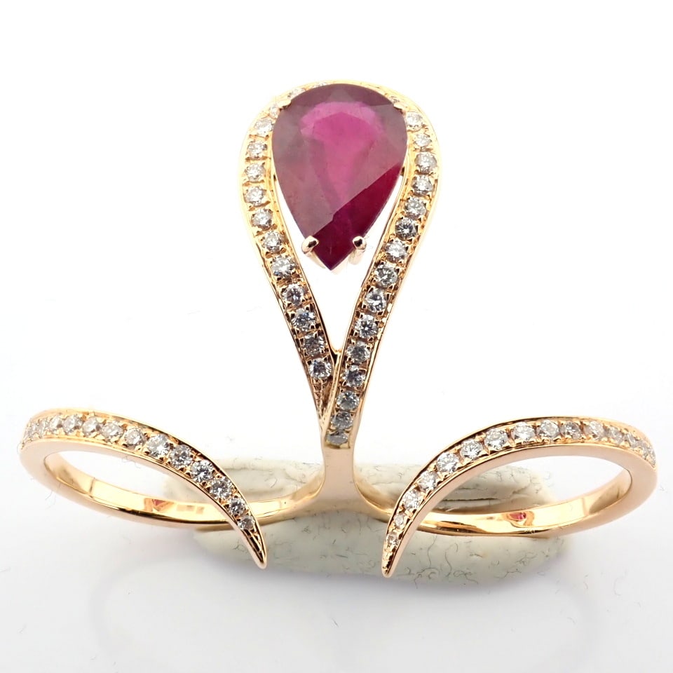 Natural Diamond 18K Rose/Pink Gold Ring: Title: Natural Diamond 18K Rose/Pink Gold Ring Description: 18K rose gold ring detailed with ruby and brilliant diamonds -------------------------------------------------- • METALS AND WEIGHTS