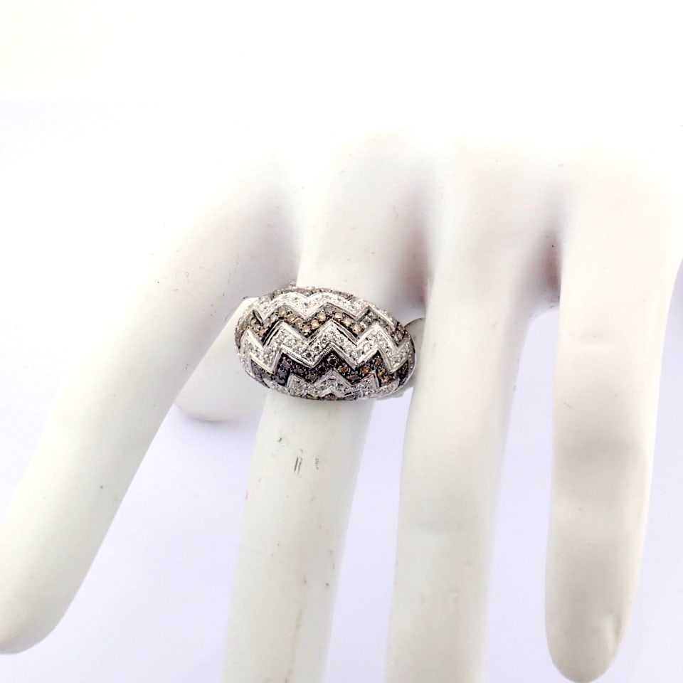 Natural Diamond 18K White Gold Ring - 9