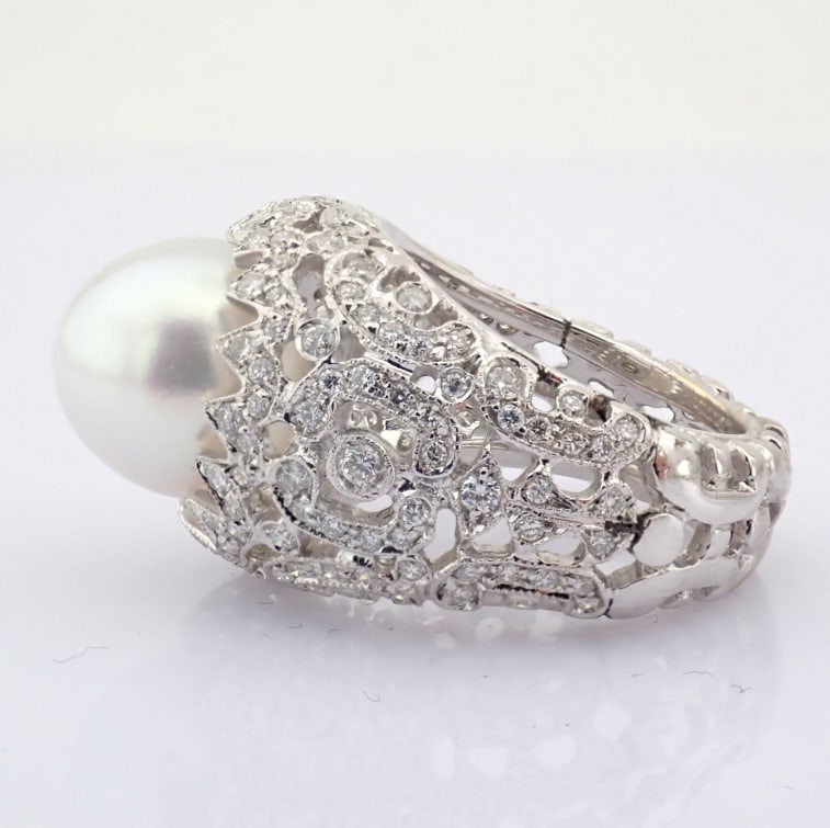 Natural Diamond 18K White Gold Ring - 8