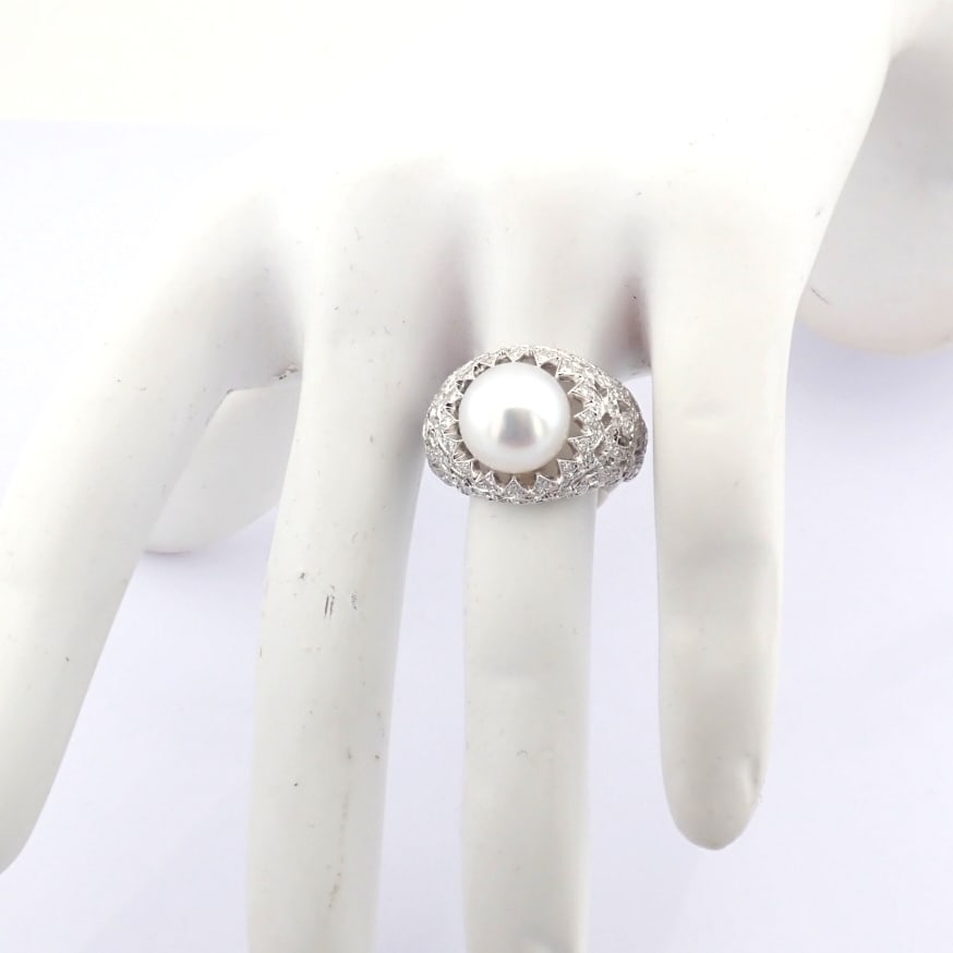 Natural Diamond 18K White Gold Ring - 9